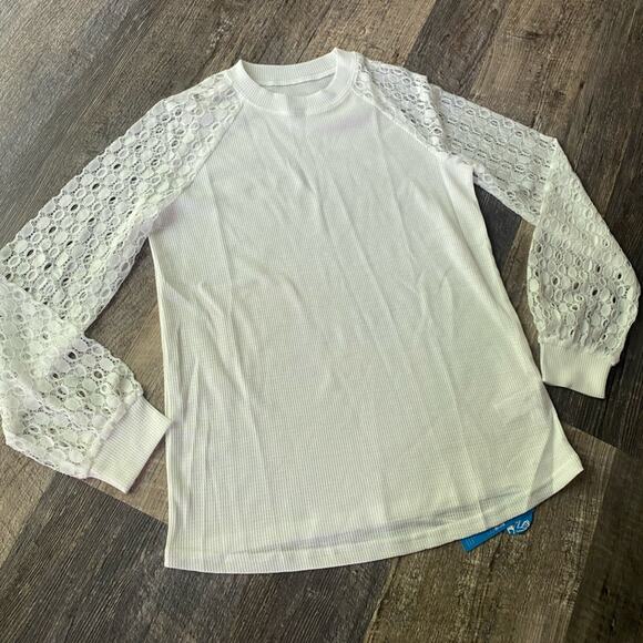 Cupshe lace Raglan long sleeve tee - Picture 4 of 12